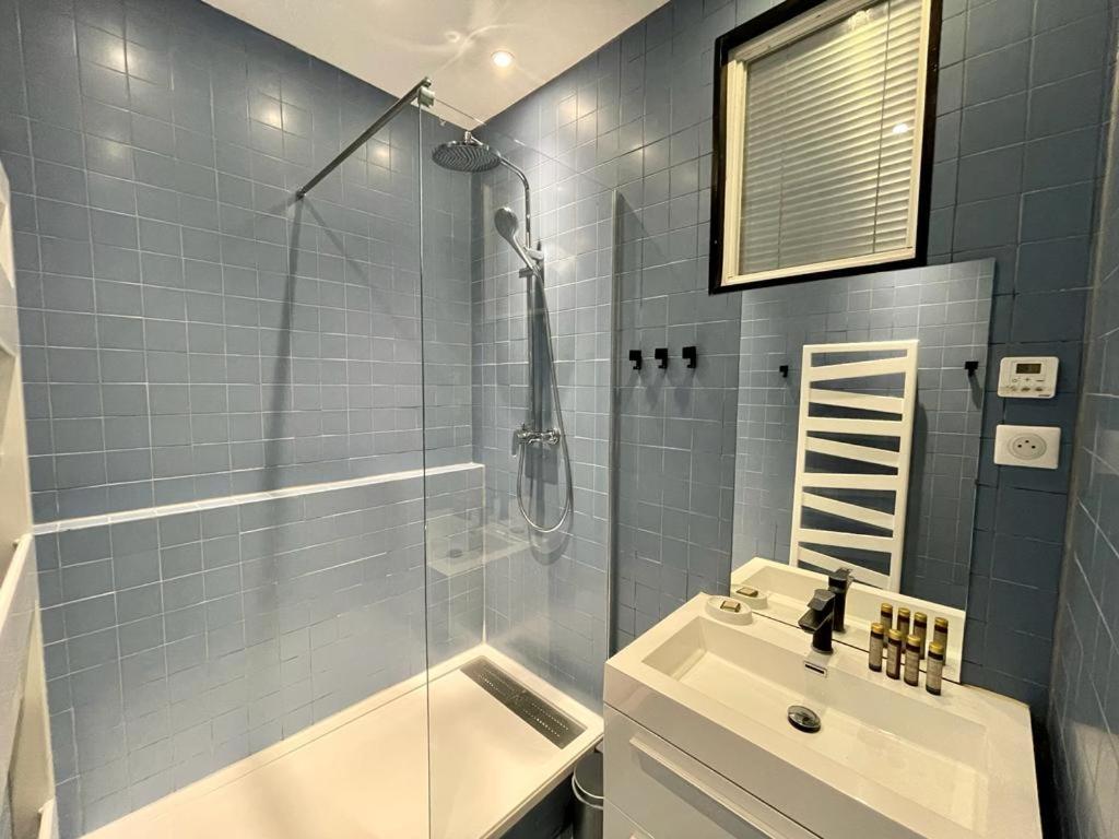 St Germain Beauvoir Chicsuites Paris Luaran gambar